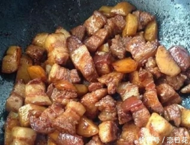 味道|红烧肉万万不能直接焯水,“这一步”不能忽略,不然肉吃起来很柴