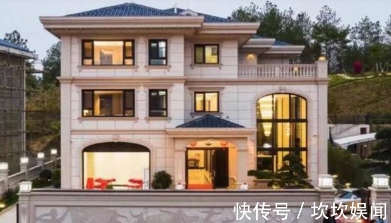 羽坛|奢侈!国羽大满贯林丹别墅曝光,石雕围墙记录生涯辉煌时刻