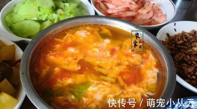 周末回家陪妈妈过“母亲节”，极简一餐火了朋友圈，网友：求蹭饭