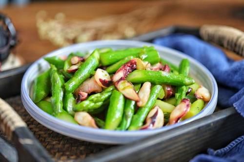 魷魚|明日芒種，特別適合吃這菜，順應時節更健康，清脆爽口又解暑