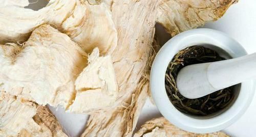 泡水|老中医的养肝方,2植物捣碎,泡水喝1周,速降甲胎蛋白、防肝癌