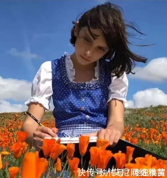 真人#11岁小女生用真人画画,盯着画看10秒钟,画中的人都会动