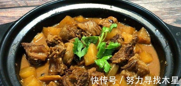 炖牛肉记住“三放三不放”窍门,牛肉软烂香浓,不怕嚼腥味不重!