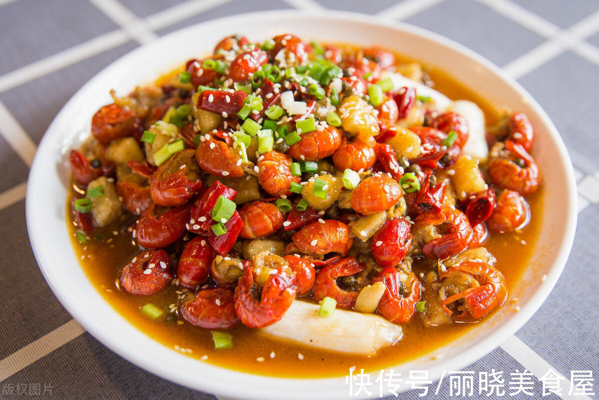 小米辣|4道凉菜,10道热菜,2碗汤,一桌丰盛的中秋晚宴,简单好吃没难度