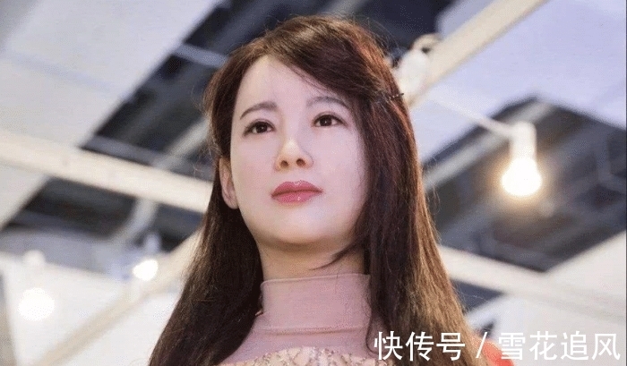 佳佳|中国成功研制美女机器人,五官精致功能完善,未来会取代人类吗?