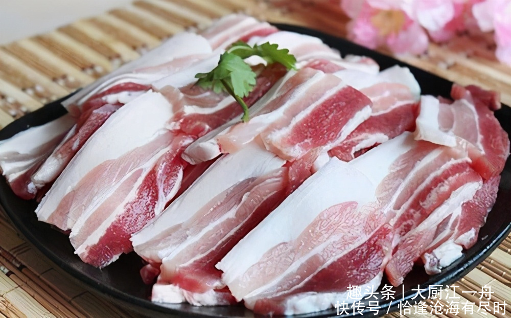 过瘾|手撕包菜想做好不简单,掌握这几招,包菜脆嫩不出水,比吃肉过瘾