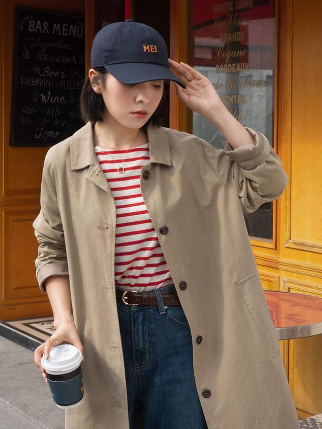 穿搭|今秋最洋气的穿法总结,风衣+牛仔裤或裙子,适合28~48岁女人借鉴