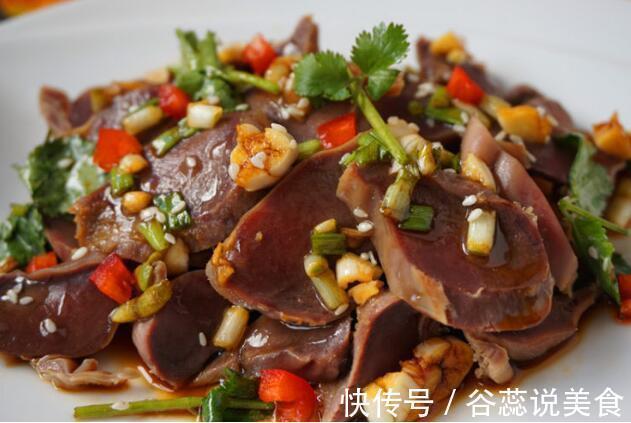 看着就想多吃的下饭菜，香气扑鼻下饭美味，做法很简单