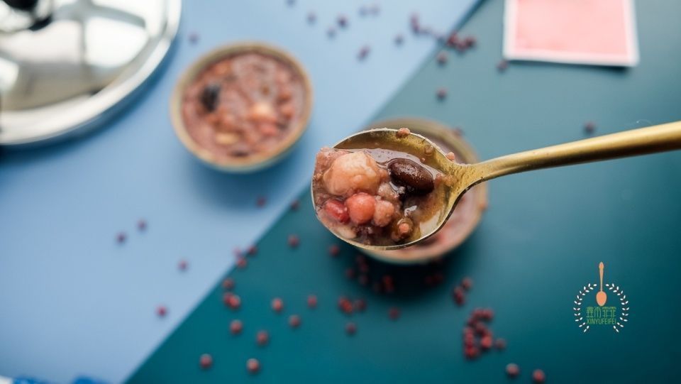 本草备要|在家自制黑发粥, 白发不染了,指甲上的月牙出来了,谁喝谁健康