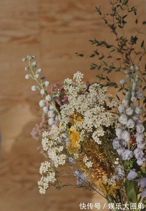 吴官#王维 赠吴官