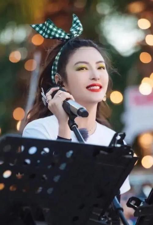 粉质|一次性看到爽!8盘平价眼影盘,买哪盘都实用