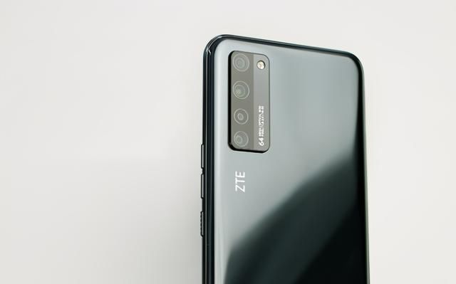 中兴公司|128GB+屏下摄像头,预约超21万,三天后开卖或将再度秒空