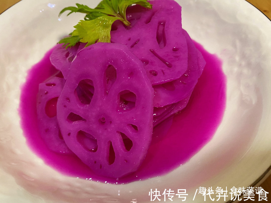 莲藕养生建议多吃莲藕，不炖不炒不凉拌，营养美味，每周必做一次