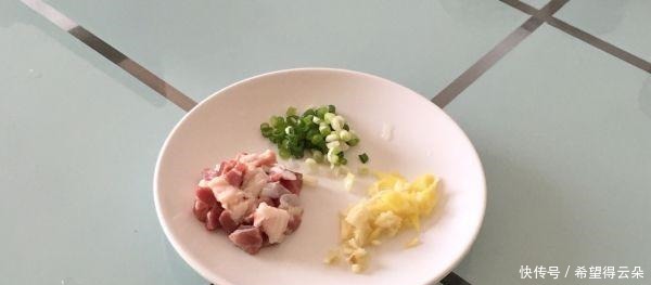 洋葱炒土豆片的做法,营养美味