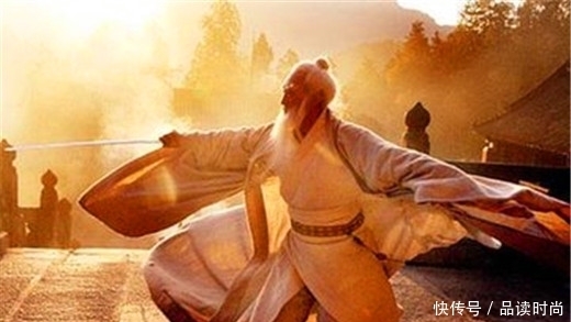 118岁武当道姑,中国坐化第一人,90岁邵逸夫也上山拜她为师