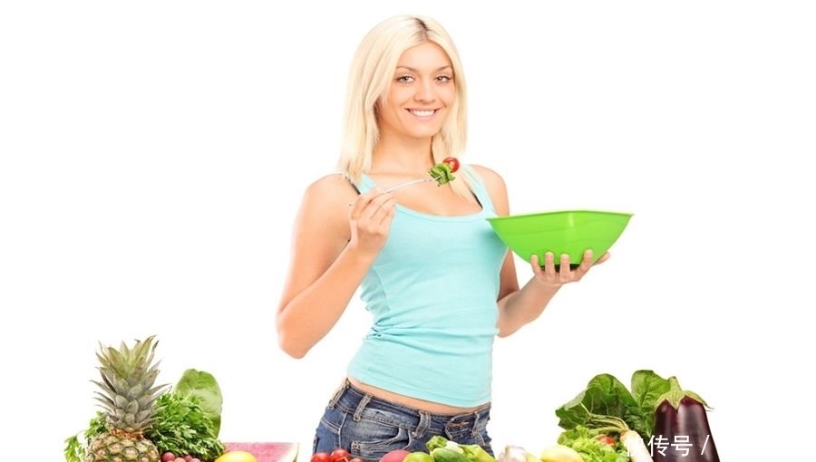 给女人们提个醒:4种常见水果尽量别贪吃,以免加速皮肤衰老