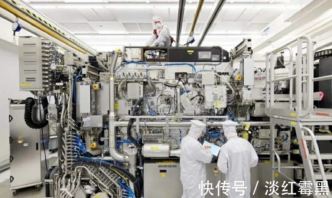 刻机|比原子弹还难造的光刻机,全世界仅俩国家掌握技术,有这么难造?