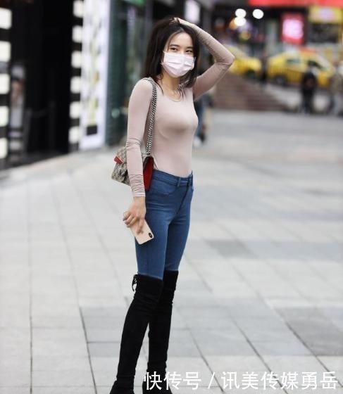 过膝长靴|秋季的时尚穿搭,紧身上衣配过膝长靴,轻松“秀身材”