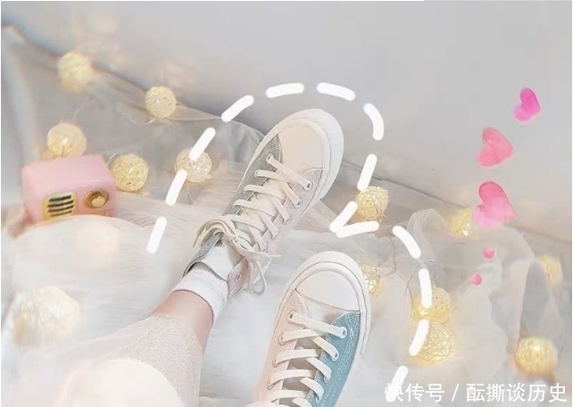 生活中|三双小白鞋,你觉得哪双小白鞋最好看?测你的初恋姓什么?