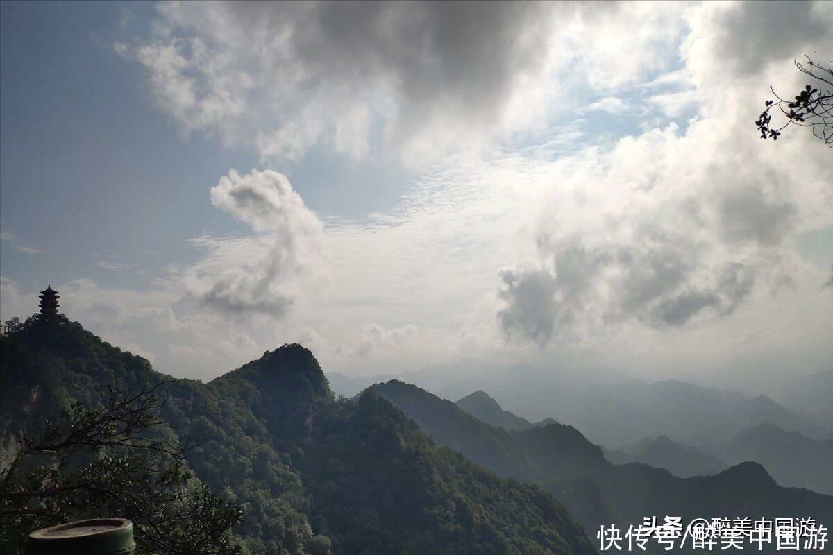 鬼斧神工|畅游塔云山，层峦叠嶂，云雾缭绕，历史气息浓厚