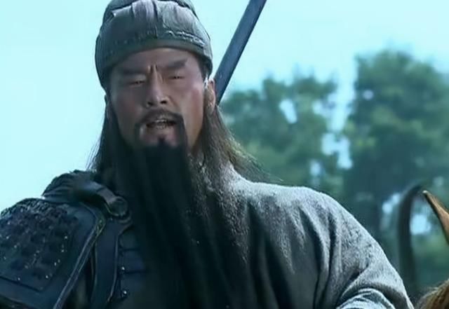 拼命|许褚敢跟马超拼命，为何不惹关羽和张飞？真正的猛人，必有巧大智慧