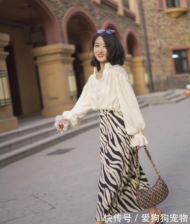 半身裙 衬衫+半身裙=今年王炸,优雅时髦显气质,小个子女生值得一试!