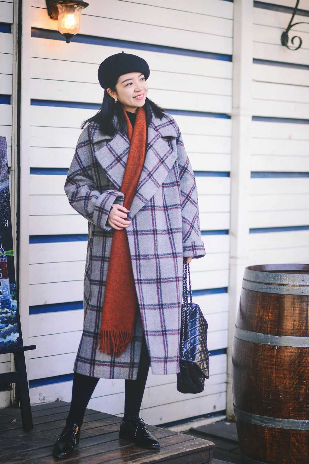 长筒靴|有品味的女人都穿什么大衣?看完潮人示范你就知道了,百搭还显瘦