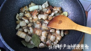 红烧肉用这个方法做一点都不油腻，色泽通红入口即化