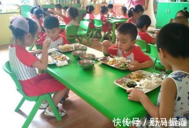 小芳|家长觉得幼儿园的菜难吃, 孩子却吃得津津有味, 这是什么玄机