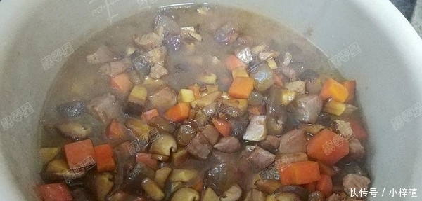 腌制|腌制腊肉时,只放盐就错了!多放一点它,腊肉不长霉,放一年不坏