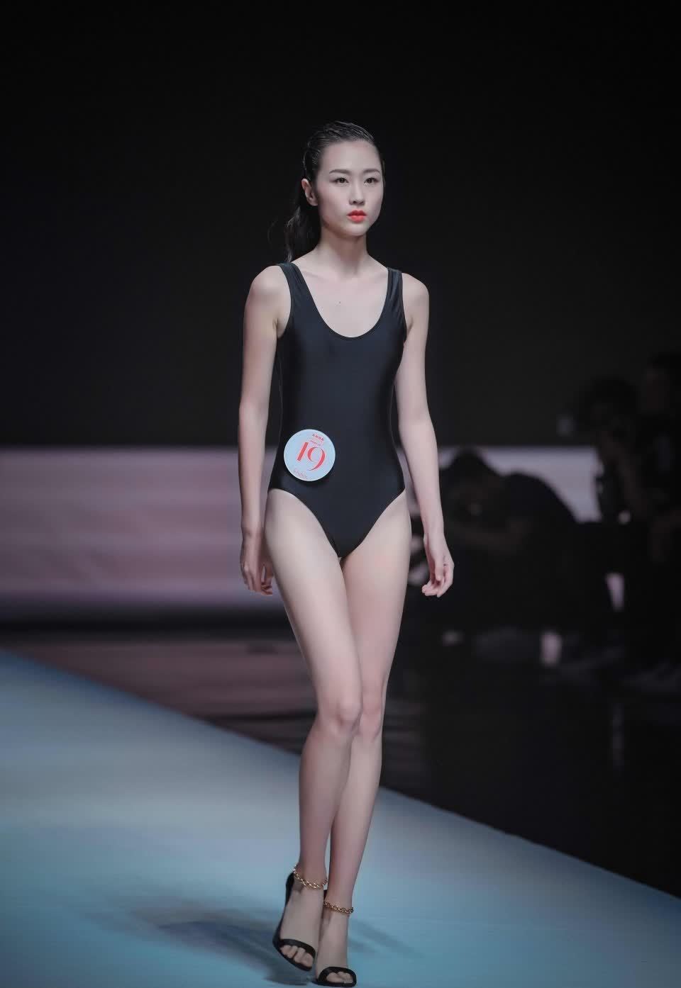 韩国 这届模特大赛, 一届不如一届, 统一网红脸韩国流水线身材