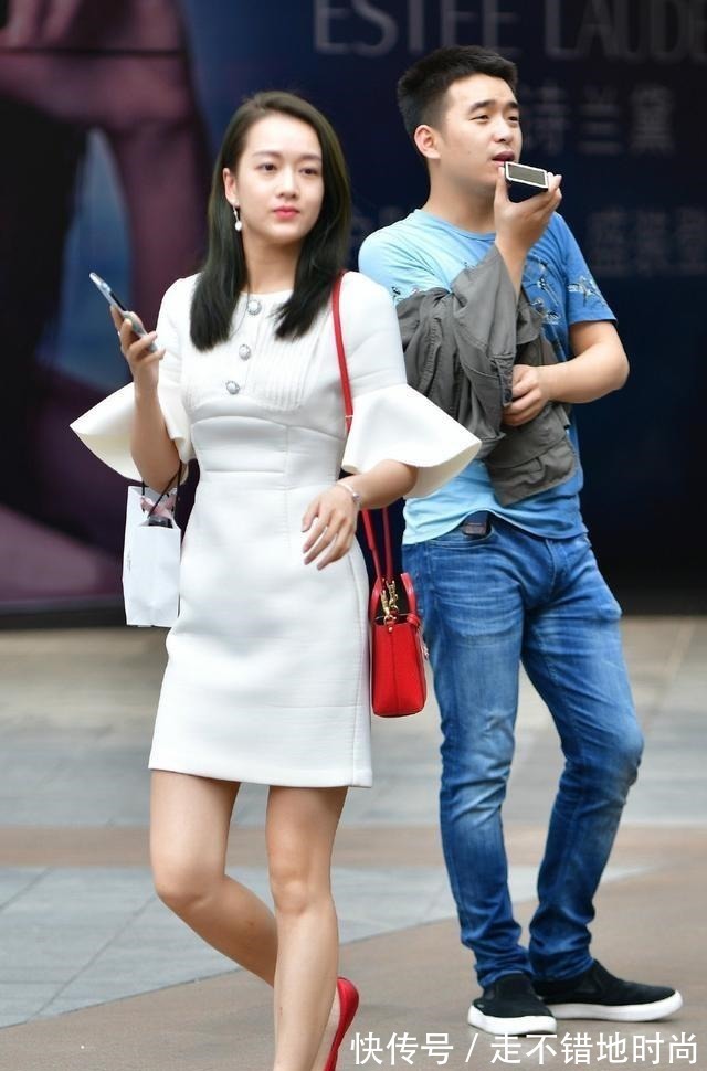 时尚 优雅时尚的打底裤,增加了整体的时尚感!