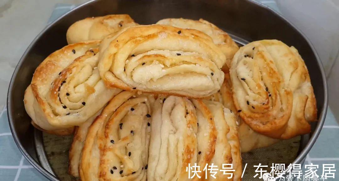 吃光|自制千层烤花卷做法,两手一捏,吃着比大鱼大肉还香,上桌全吃光