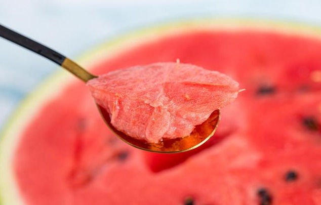 头晕头痛|男人喝完酒,若有3个表现,说明已不适合饮酒,希望这是最后一口