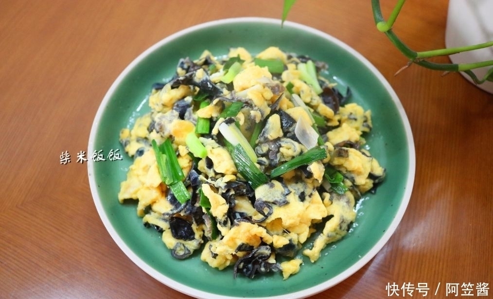 饭菜|特殊时期，这两种食材可以多囤一些，简单一炒就是下饭菜