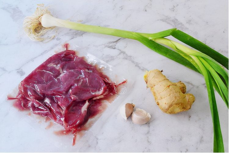 这道快炒菜来上一盘，吃个心花怒放，冬季吃正好