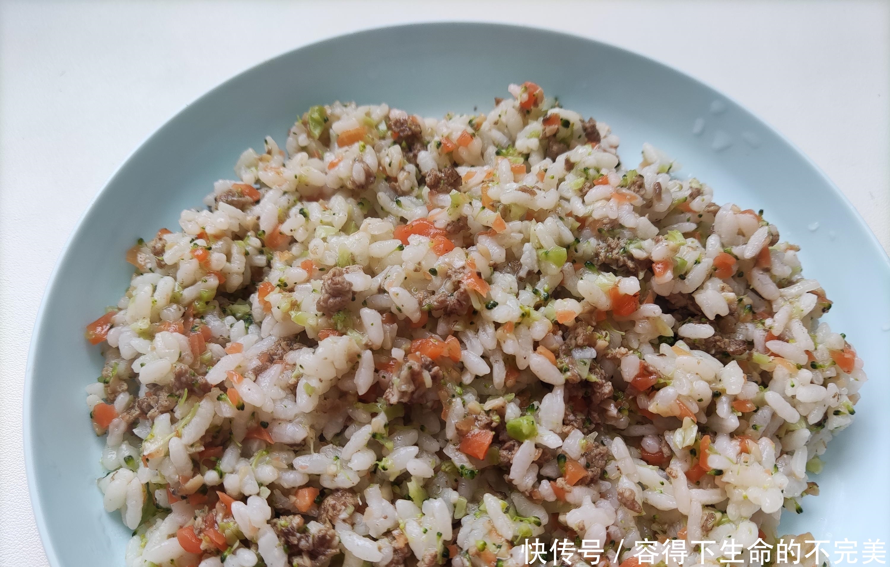 宝宝辅食烩饭怎么做？时蔬牛肉烩饭家常做法，大人宝宝一起吃！