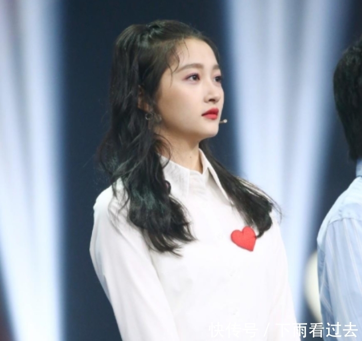 关晓彤 网曝《王牌7》阵容引热议,沈腾贾玲退出,杨迪朱亚文加盟厉害了