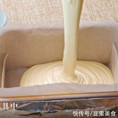 芝士蛋糕|真能Duang~的网红爆款古早蛋糕!口感弹嫩还有流心芝士?