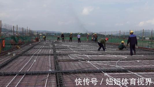 混凝土|为什么农村建房混凝土楼板总有裂缝？两个原因造成，可以提前预防