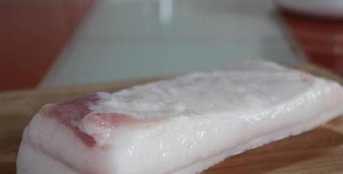 脑溢血|高血压不想“脑溢血”，营养师提醒：4类食物再想吃也要忍住