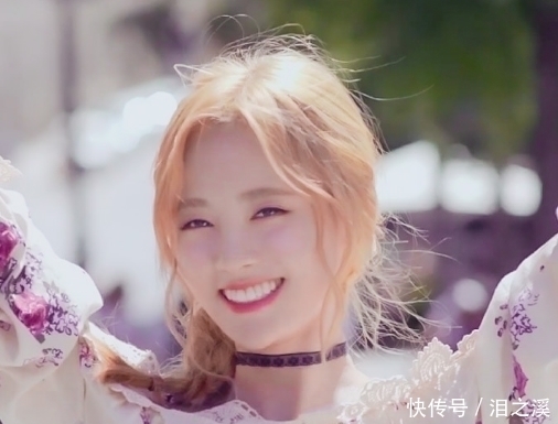 造型|女明星金发造型,鞠婧祎变韩国小姐姐,程潇漫画脸,热巴是公主吧