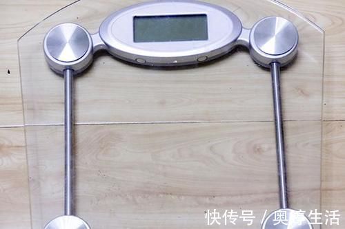 身体不适|男人坚持深蹲,每天45个,对身体有什么好处?且看一下