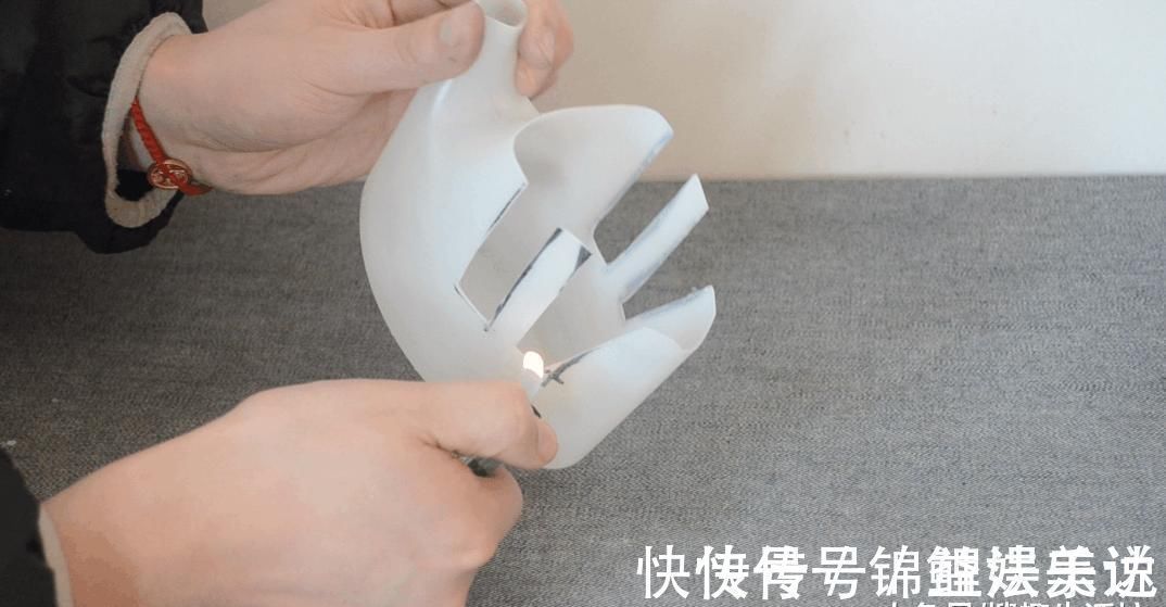 家家户户|洗衣液瓶子别扔了, 简单剪几刀, 放在厨房这样用, 人人见了都夸好
