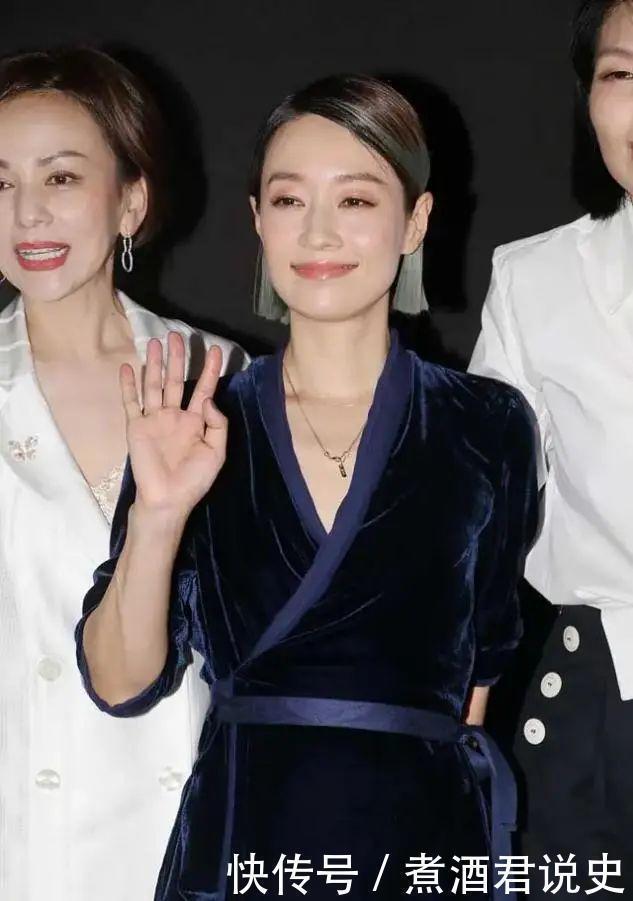 简约风|马伊琍又任性了,染一头蓝灰发色太显老,短发太过凌厉不女人