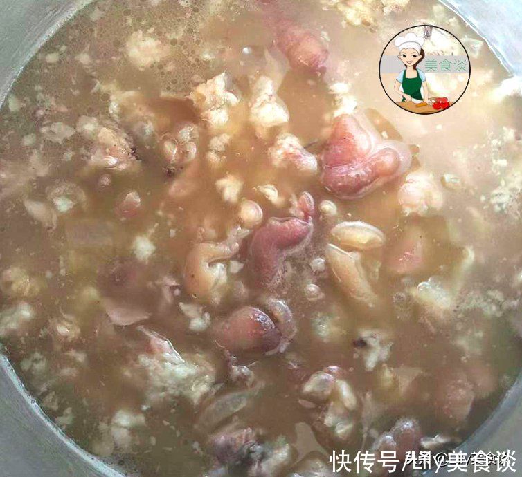 冰箱|夏天记得多买它吃，煮好放冰箱冷藏一夜，鲜滑爽口又营养，真香呀