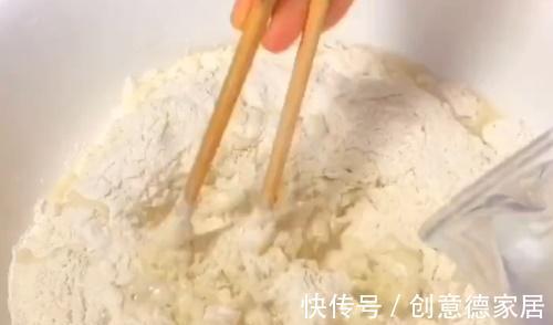 烙饼|我家面粉从不蒸馒头,学会新做法,香脆松软,3天一袋面不够吃!