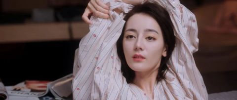 演员|开播4天就拿下8个冠军,迪丽热巴终于告别女演员的“尴尬”了?