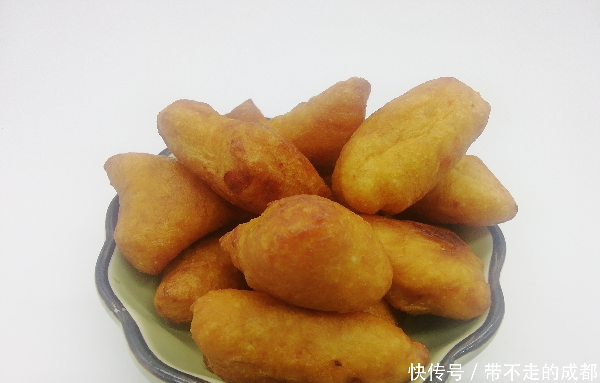 立冬|立冬前后,这美食正新鲜,上笼一蒸一炸,软糯香甜,比吃肉还过瘾