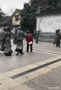 |搞笑段子王:为了一口吃的,猫咪就这么被主人骗了